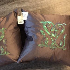 Decorative Pillows w/Sequence [2]